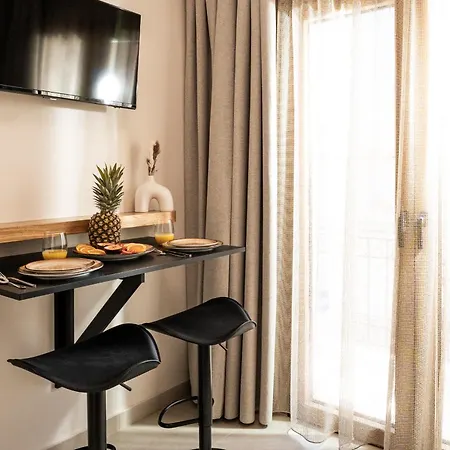 Theros Urban Retreats * Ζάκυνθος Πόλη