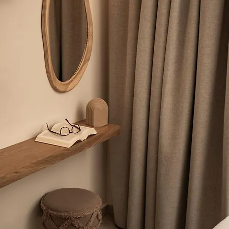 Theros Urban Retreats