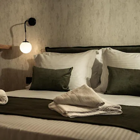 Theros Urban Retreats * Ζάκυνθος Πόλη