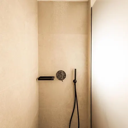 Theros Urban Retreats