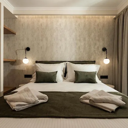 Théros Urban Retreats *