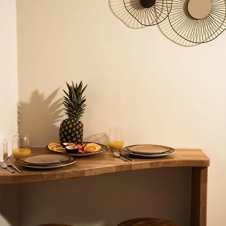 Theros Urban Retreats