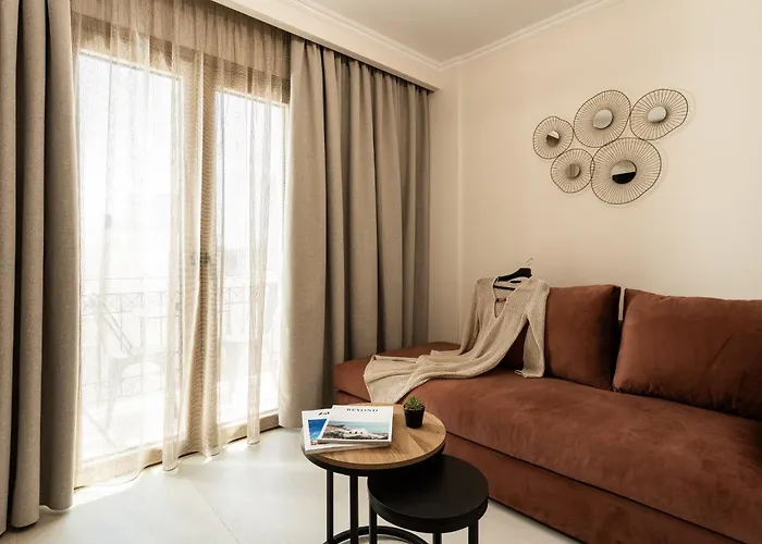 Theros Urban Retreats * Закинтос