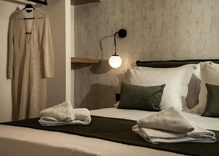 Апартаменты Theros Urban Retreats