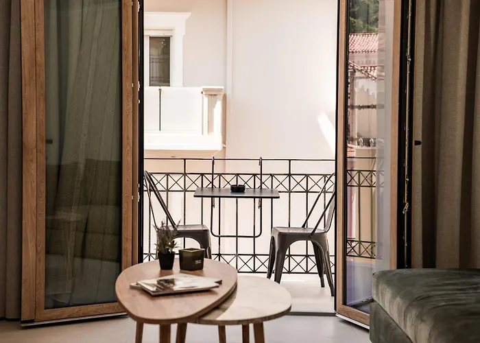 Theros Urban Retreats *